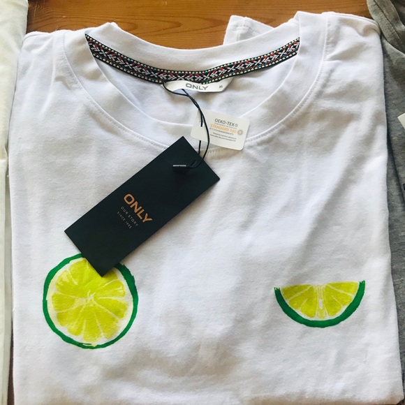 Only t-shirts all brand new - Picture 3 of 8